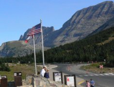 Logan Pass Visitor Center is small but busy.