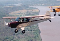 Drew Middleton in his 1948 Super Cub from Piper.